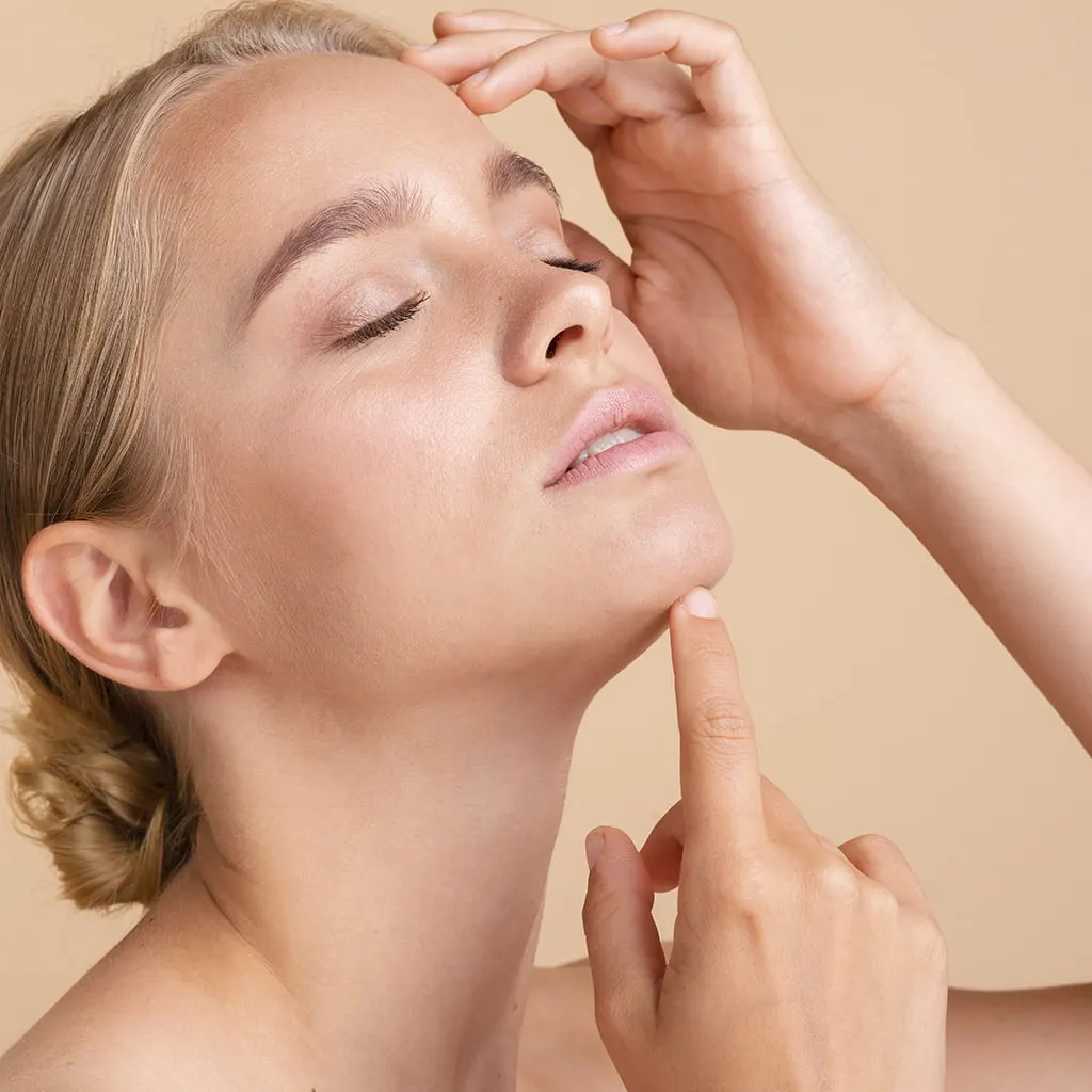Marionette lines form for the same reason as nasolabial folds: they are part of the aging process, mainly due to the loss of tissue under the skin, combined with fat pressing down on the ligaments, which produces marionette lines. Besides natural skin aging, the following also contribute to marionette lines: