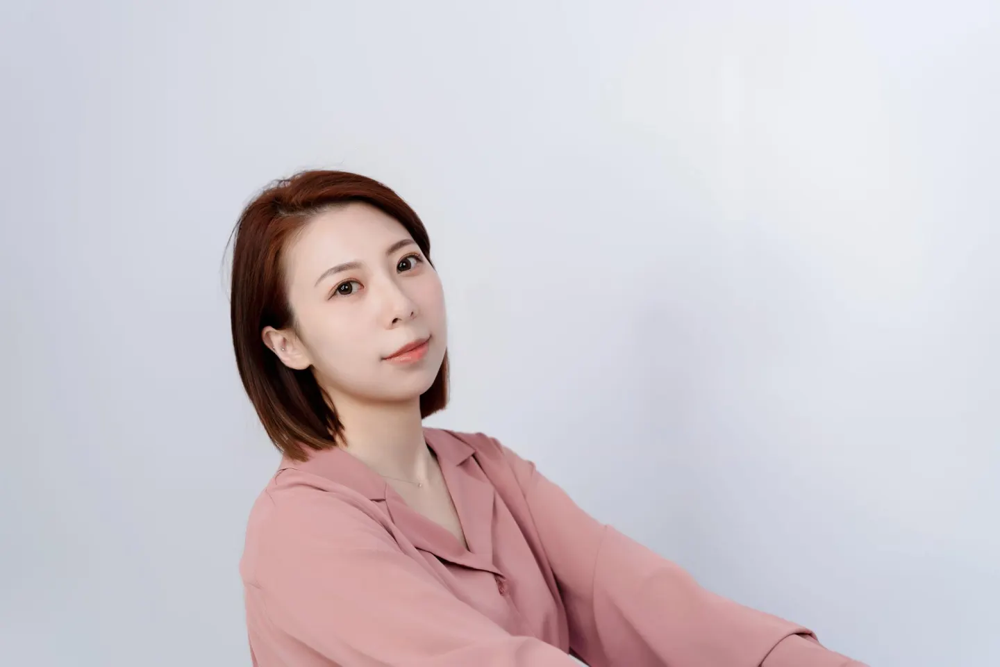 素人天鵝頸手術心得分享－擺脫遺傳型下巴後縮，自信迎接鏡頭