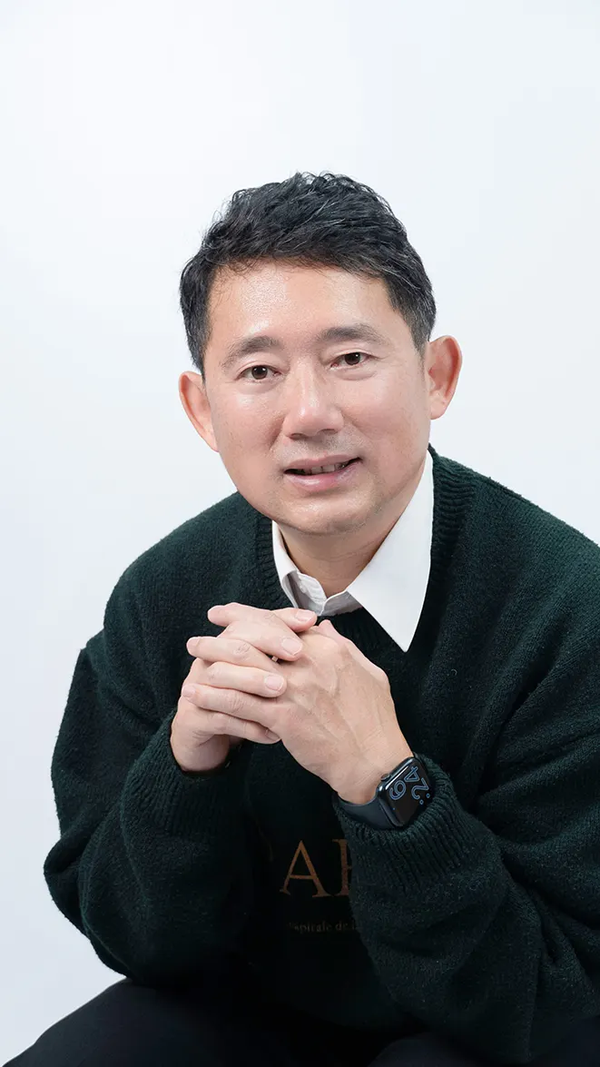 張醫師專業風趣，奈思診所設備環境服務優質