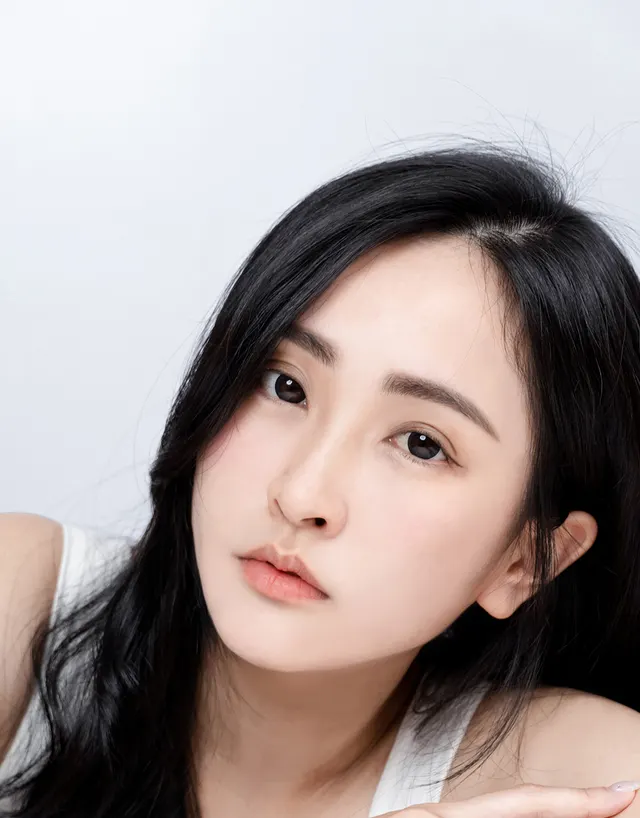 素人眼袋手術心得分享-過敏性眼袋問題，猶豫10年手術改善
