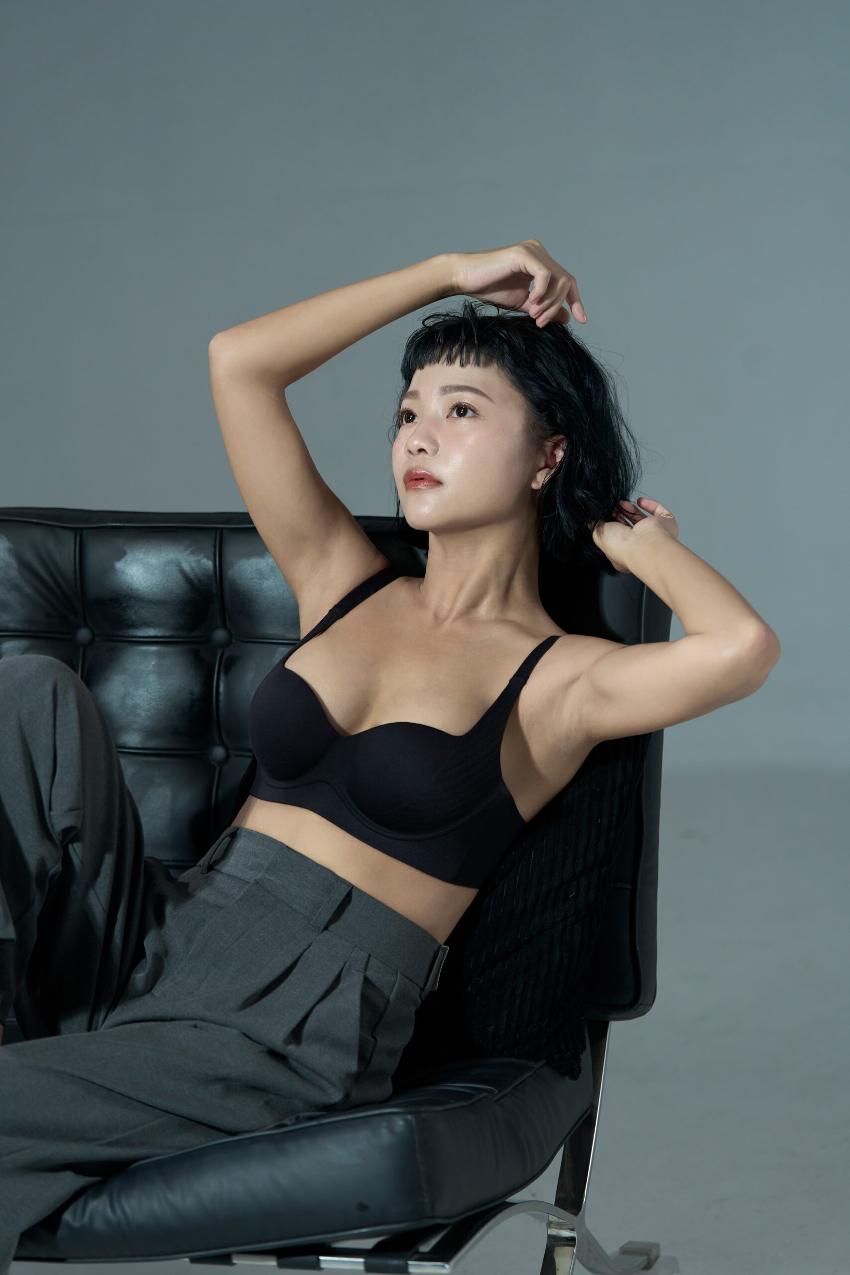 曼陀隆乳心得分享-擺脫鏡頭前身材焦慮,自信穿上喜歡的衣服